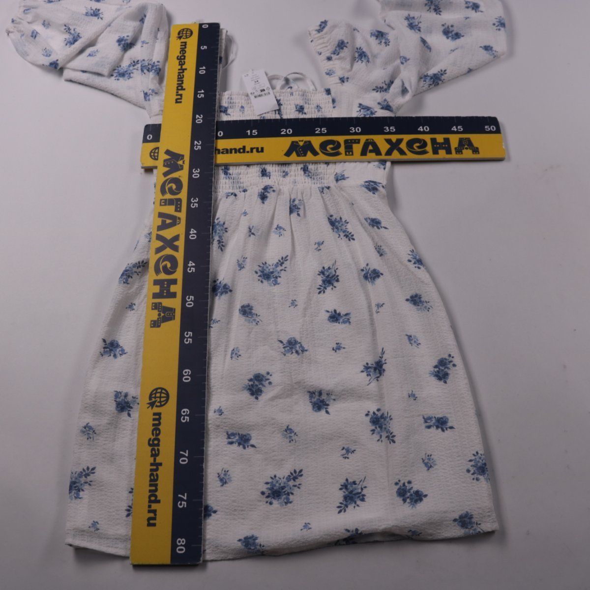 платье Gina Tricot