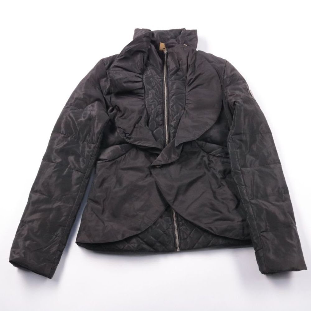 куртка не указано