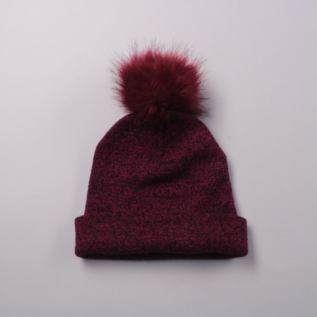 шапка не указано