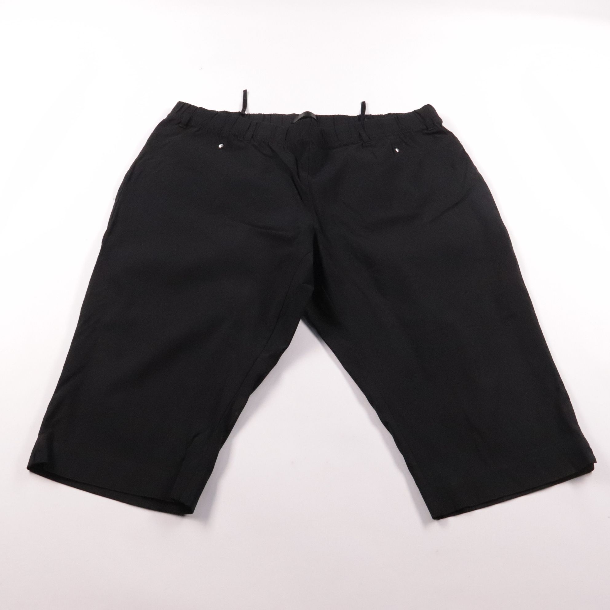 брюки не указано