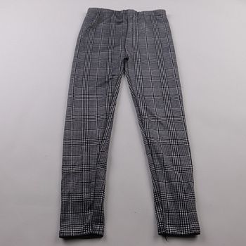 брюки не указано