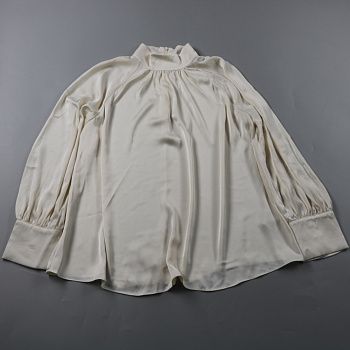 блузка Different