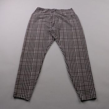 брюки не указано