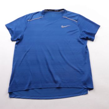 футболка Nike