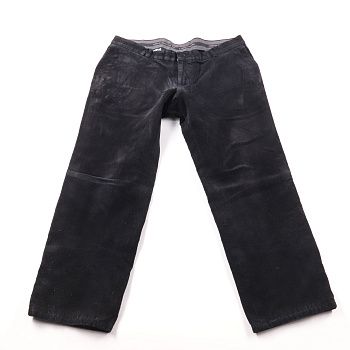 брюки не указано