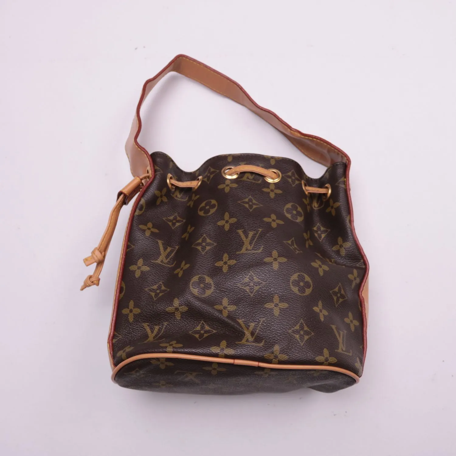 Сумка-ведро Louis Vuitton