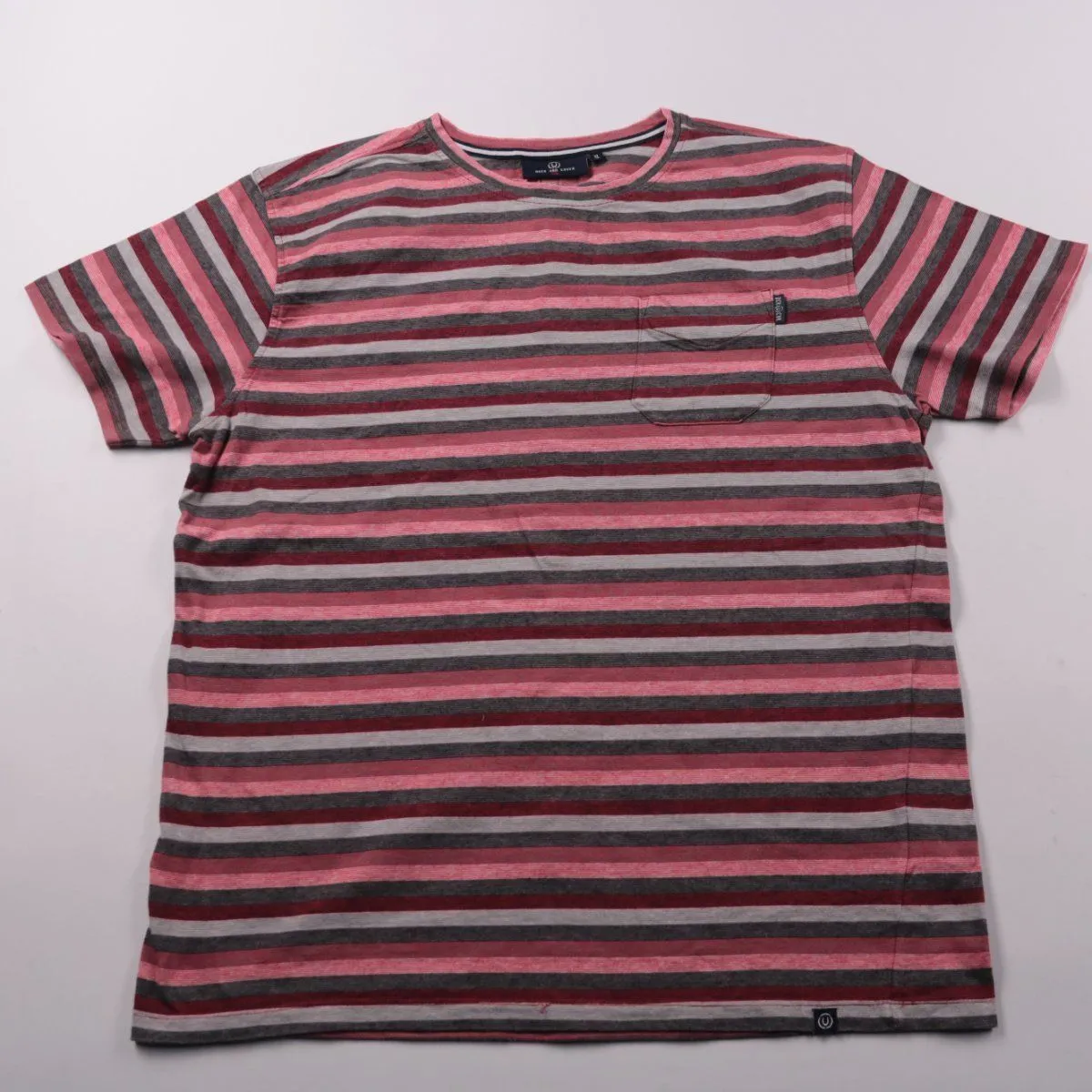 футболка Duck and Cover