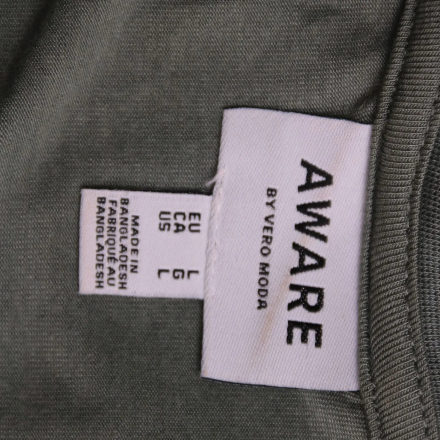 Женская футболка AWARE цвета хаки свободного кроя, размер 48 (L)